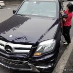 重庆女司机低头捡iPhone7 奔驰车追尾损失7万